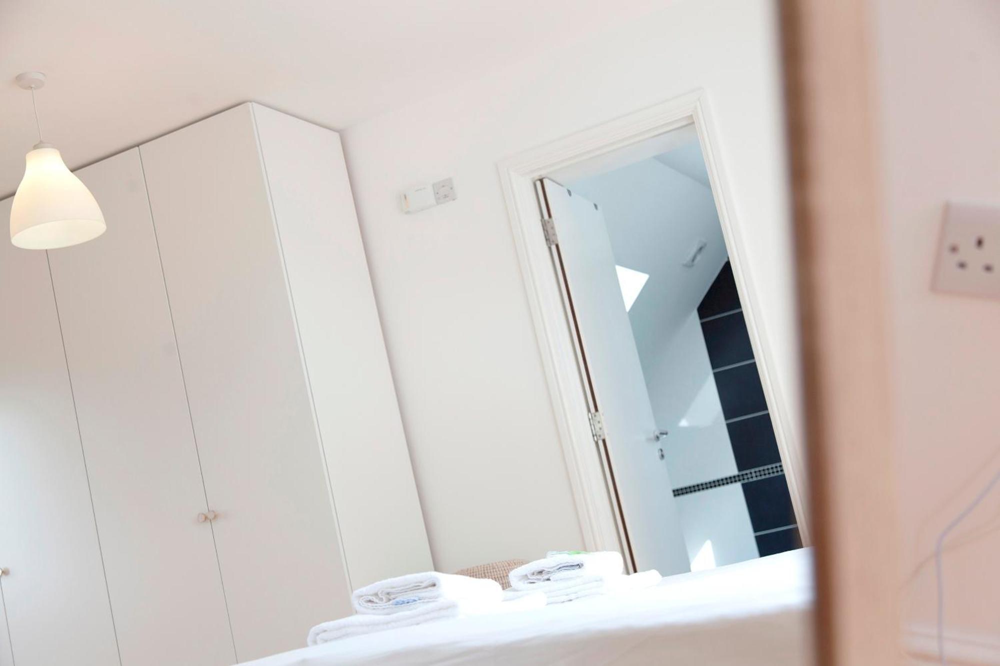 Pass The Keys 49 Byron Square Modern And Spacious 3 Bed Home With Free Parking เคมบริดจ์ ภายนอก รูปภาพ