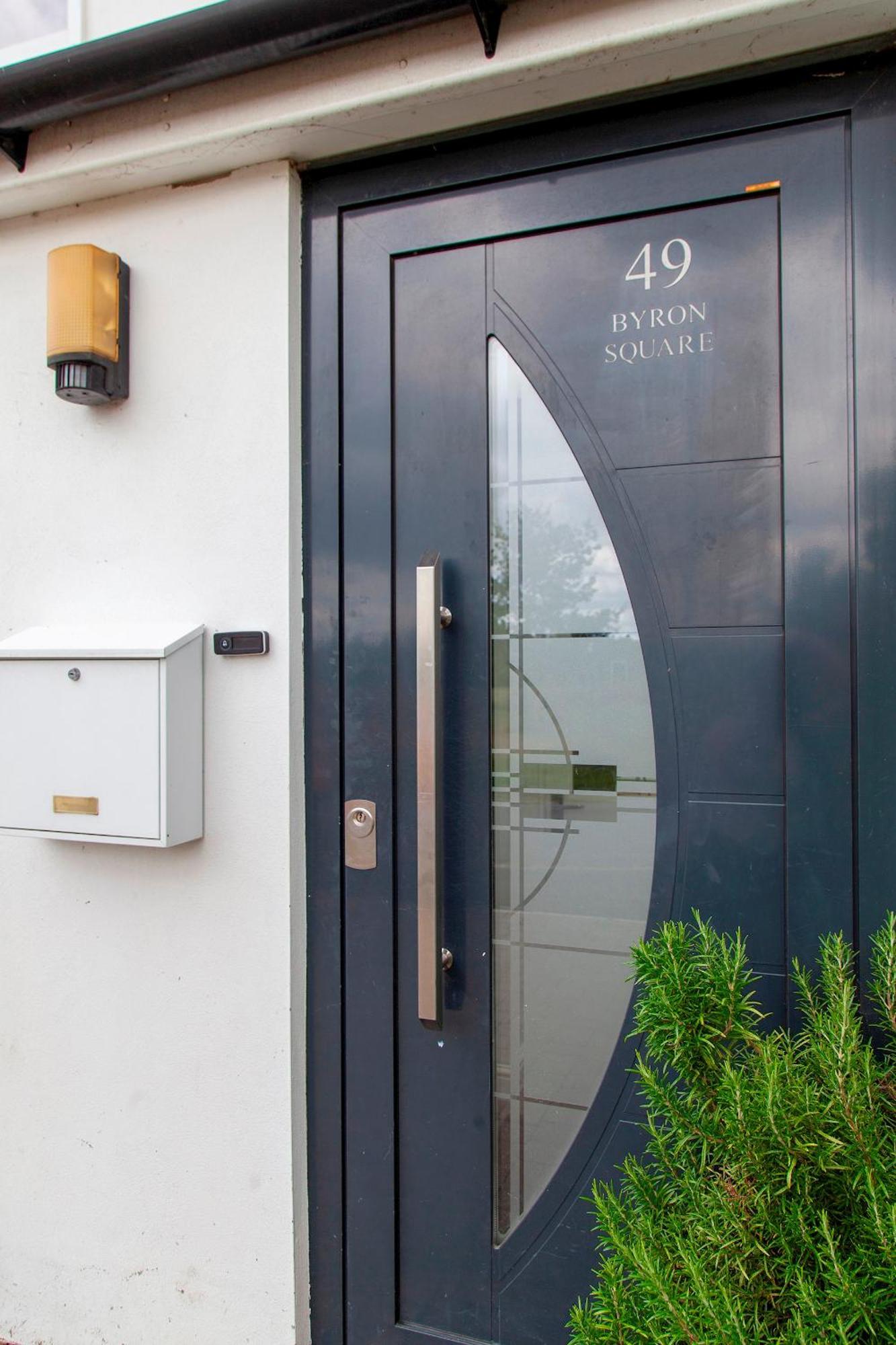 Pass The Keys 49 Byron Square Modern And Spacious 3 Bed Home With Free Parking เคมบริดจ์ ภายนอก รูปภาพ