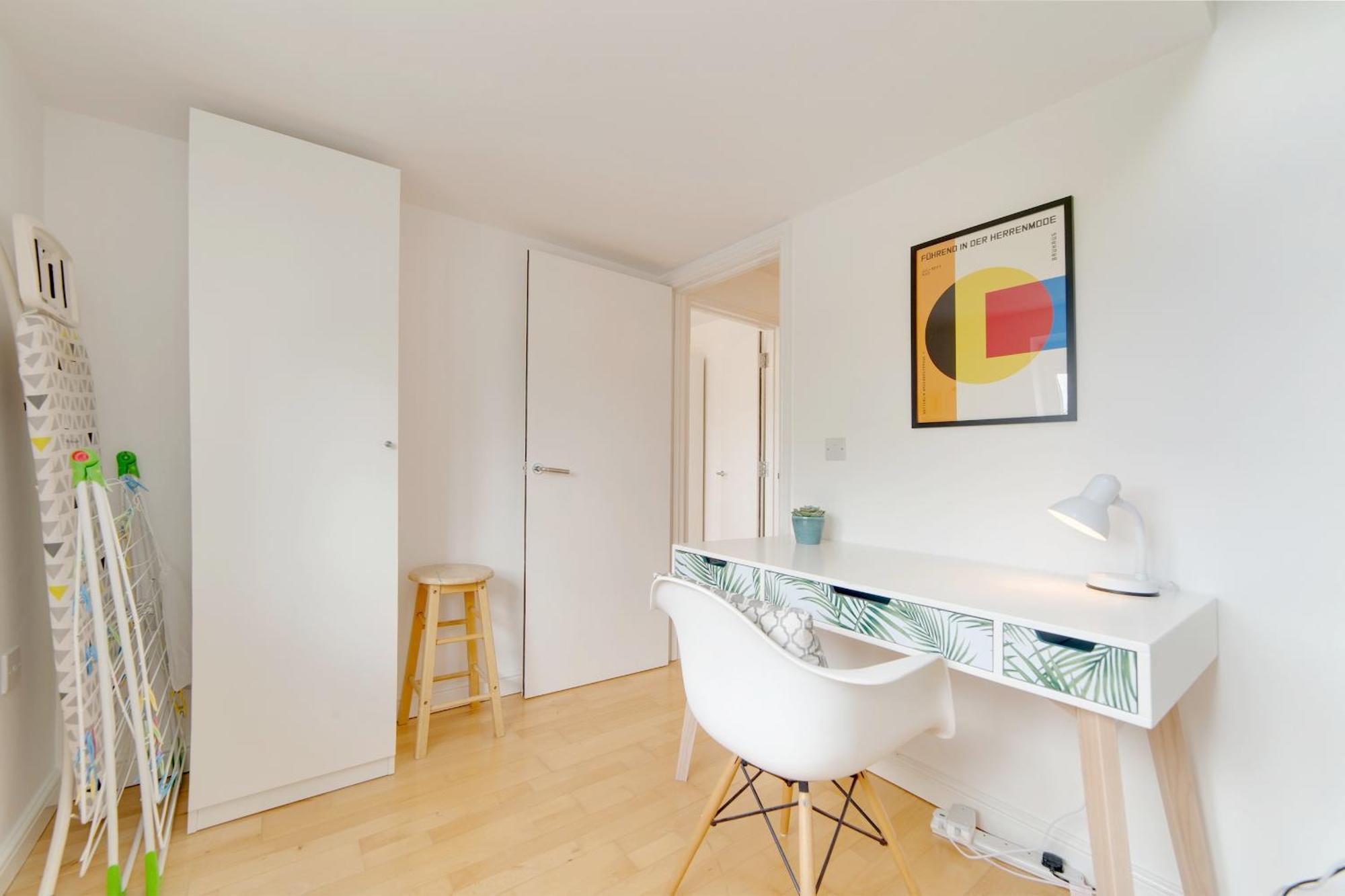 Pass The Keys 49 Byron Square Modern And Spacious 3 Bed Home With Free Parking เคมบริดจ์ ภายนอก รูปภาพ