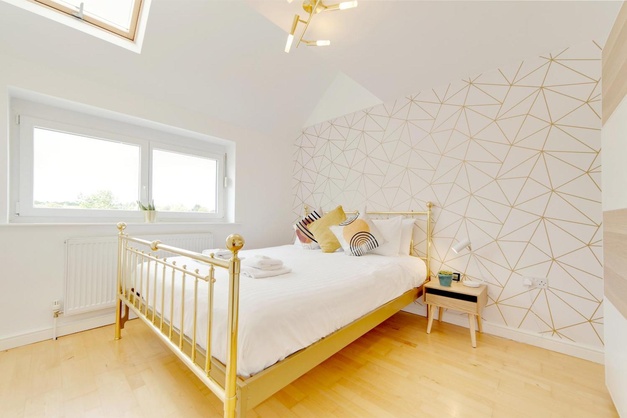 Pass The Keys 49 Byron Square Modern And Spacious 3 Bed Home With Free Parking เคมบริดจ์ ภายนอก รูปภาพ