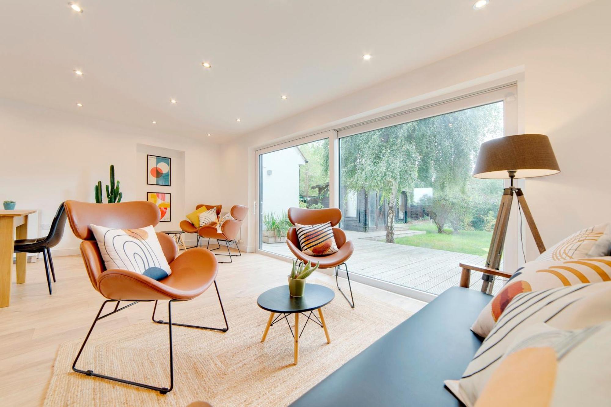 Pass The Keys 49 Byron Square Modern And Spacious 3 Bed Home With Free Parking เคมบริดจ์ ภายนอก รูปภาพ