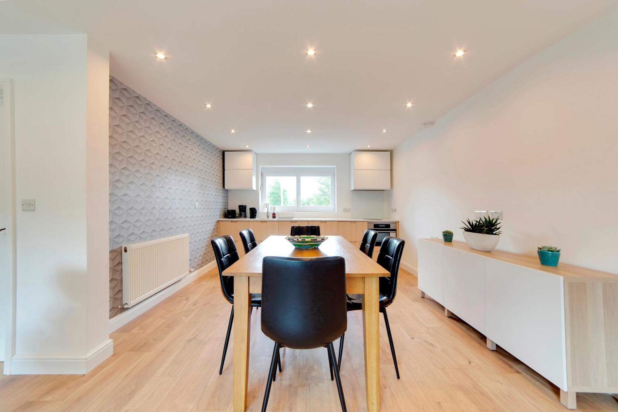 Pass The Keys 49 Byron Square Modern And Spacious 3 Bed Home With Free Parking เคมบริดจ์ ภายนอก รูปภาพ