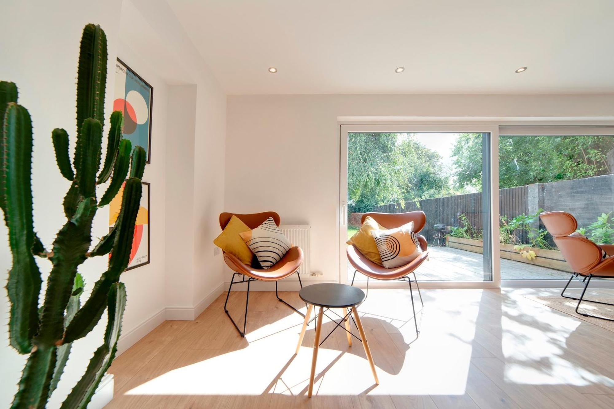 Pass The Keys 49 Byron Square Modern And Spacious 3 Bed Home With Free Parking เคมบริดจ์ ภายนอก รูปภาพ
